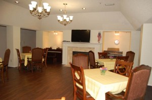 Palm House Senior Housing Apartment Dining Area