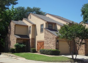 Papillon Parc Townhomes Apartment Outside