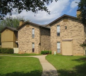 Remington Oaks Apartment Exterior.