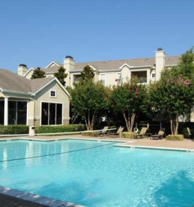 The Marquis at Stonegate Apartment Pool