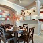 AMLI 7th Street Station Dining Area