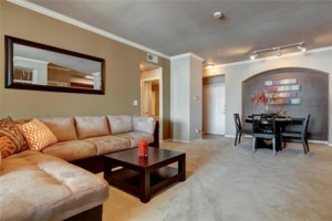 AMLI 7th Street Station Living Room